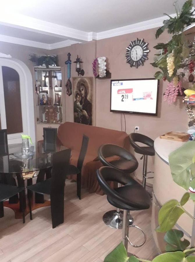 3 Room Flat In Тбилиси Экстерьер фото